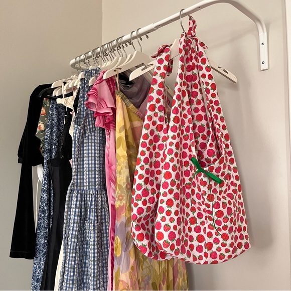 Raspberry handmade tote - Picture 3 of 5